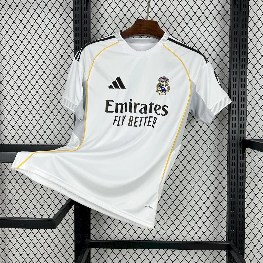 Maillot Real Madrid Domicile 2025/2026 : vue avant