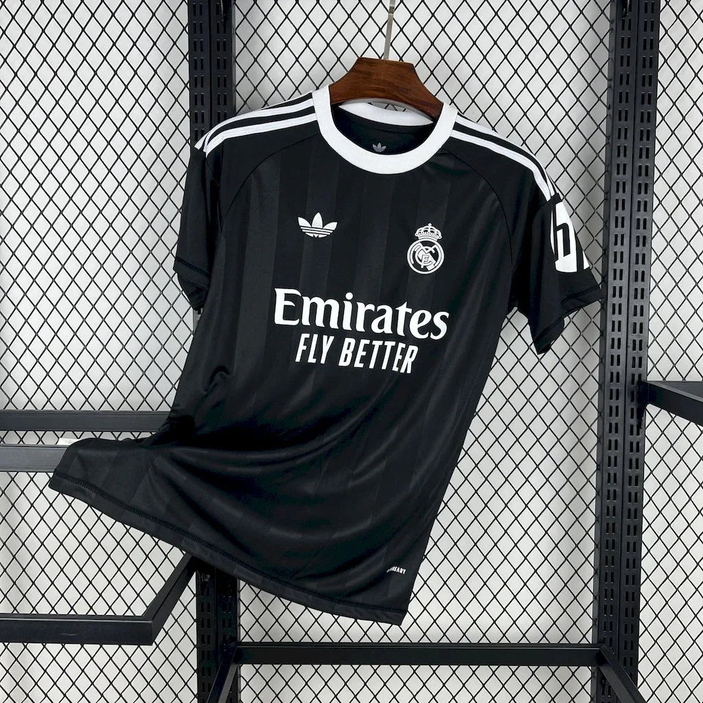 Maillot Real Madrid Entraînement 2025/2026 : vue avant